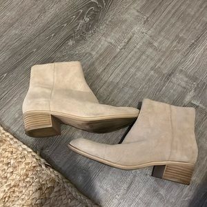 Dolce Vita Booties